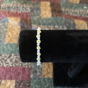 Daisy Chain Bracelet in White and Yellow with Pearls